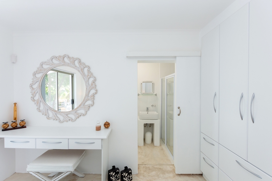 5 Bedroom Property for Sale in Golden Mile Western Cape